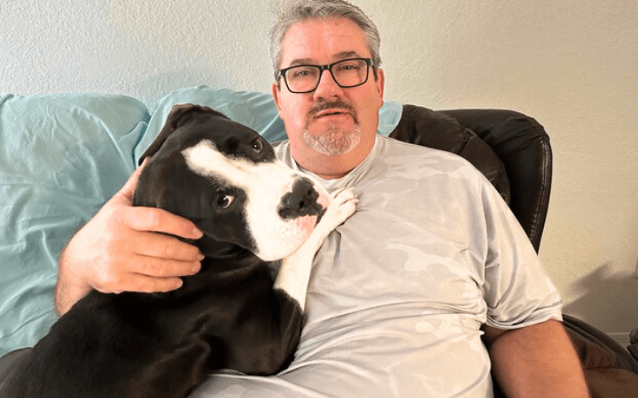 Navy veteran devoted to others finds new purpose with rescue dog