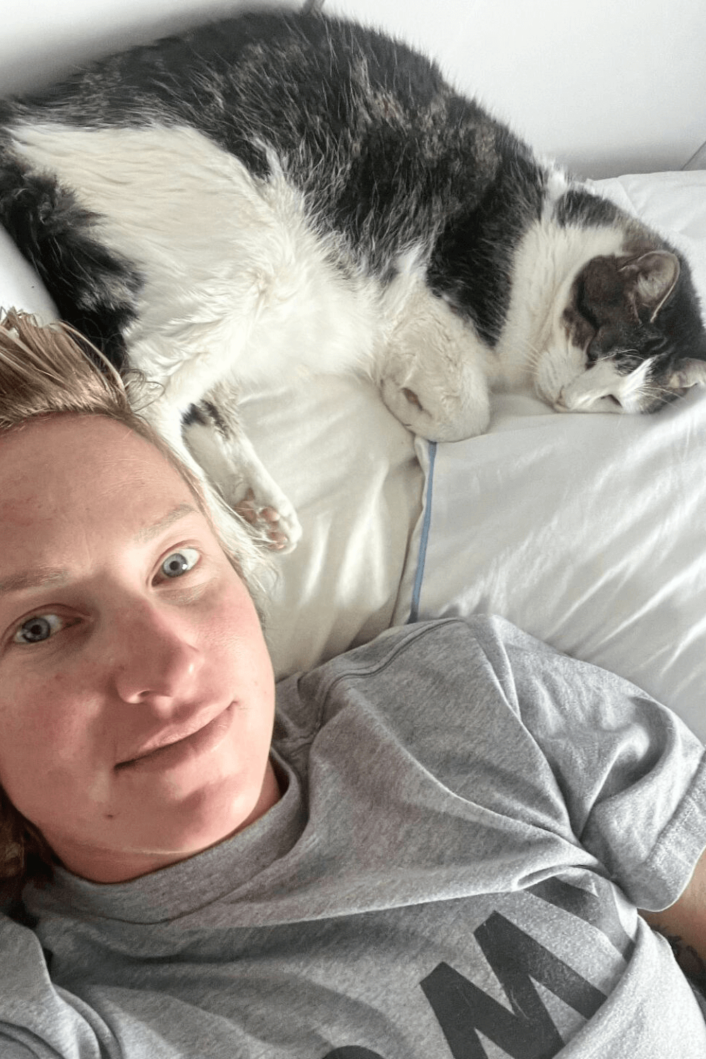 Senior rescue cat helps Army veteran learn to live in the moment